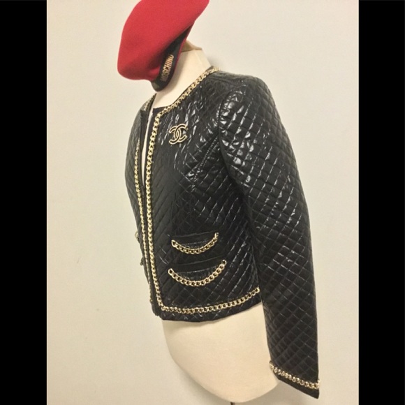 ‼️HOST PICK‼️🛑BRAVEHEART🛑Black Jacket Gold Chain Details - Picture 3 of 7